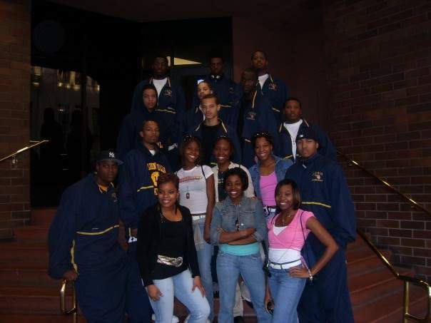 Smith Basketball team and Cheerleaders in LA