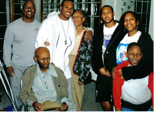 My Family w/o my sisters!