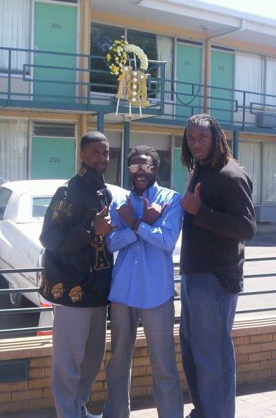 MY SWEETIE AND HIS FRAT BROTHERS