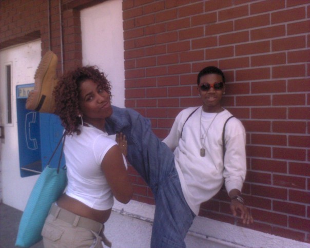 Go head boy, put ur leg up!!