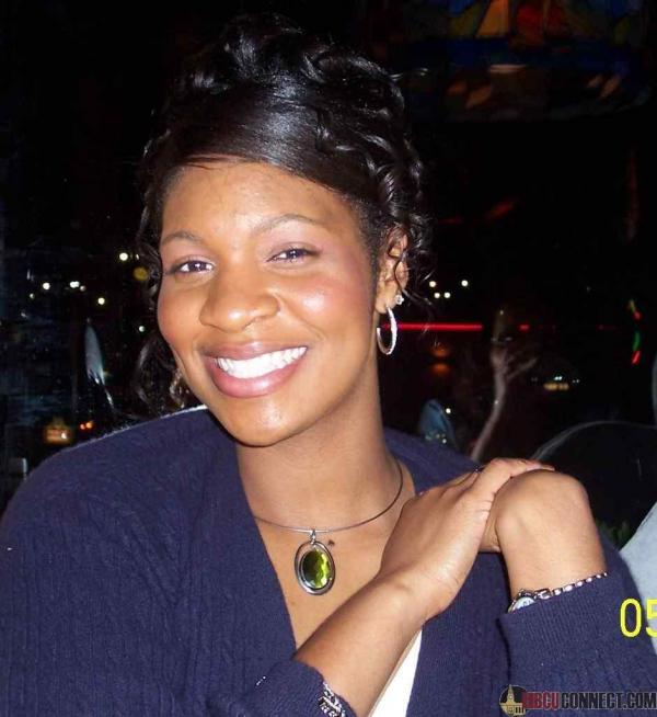 Black PPL will pose anywhere