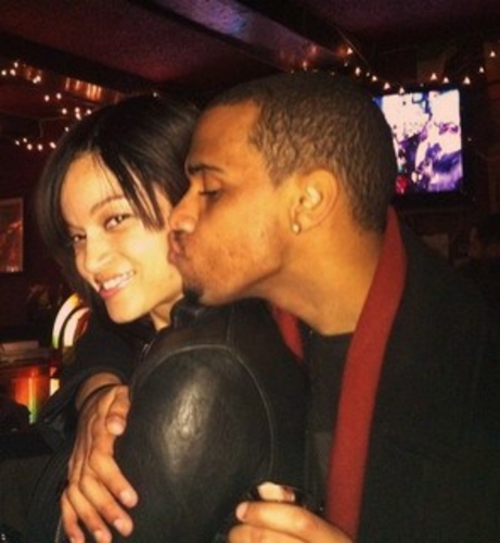 More black couples are clicking through online dating - BlackRomance.com