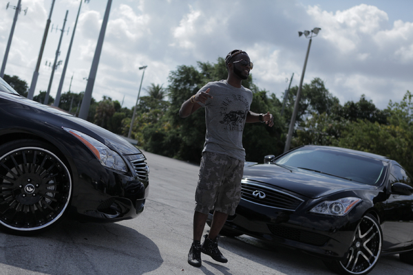 Hatian Born EMCEE ROB ZOE REPPIN MIAMI TO THE FULLEST WITH HOT NEW SINGLE "MONEY FIGHT"
