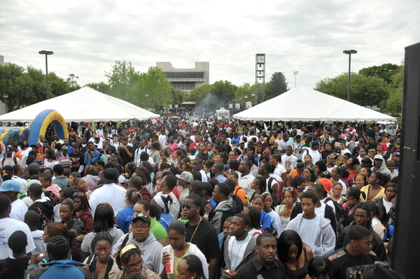 Black University Radio Network DirectEFX 08 25 11 VISIT OUR OFFICIAL SITE WWW.BURN1.BIZ