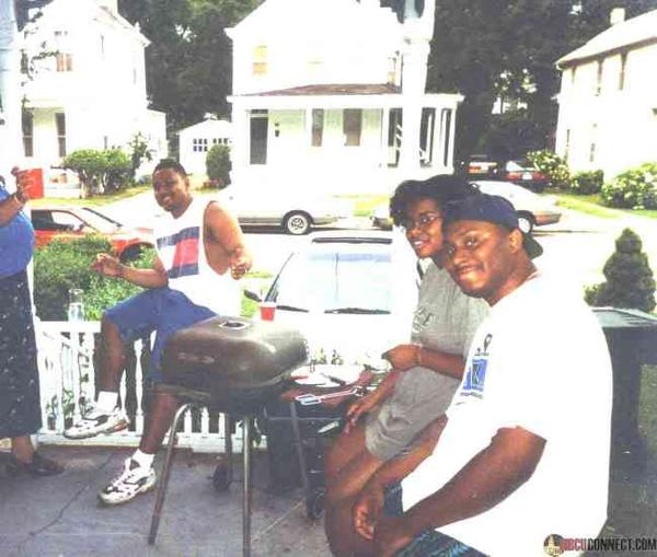 Loungin with the Fam back in the day