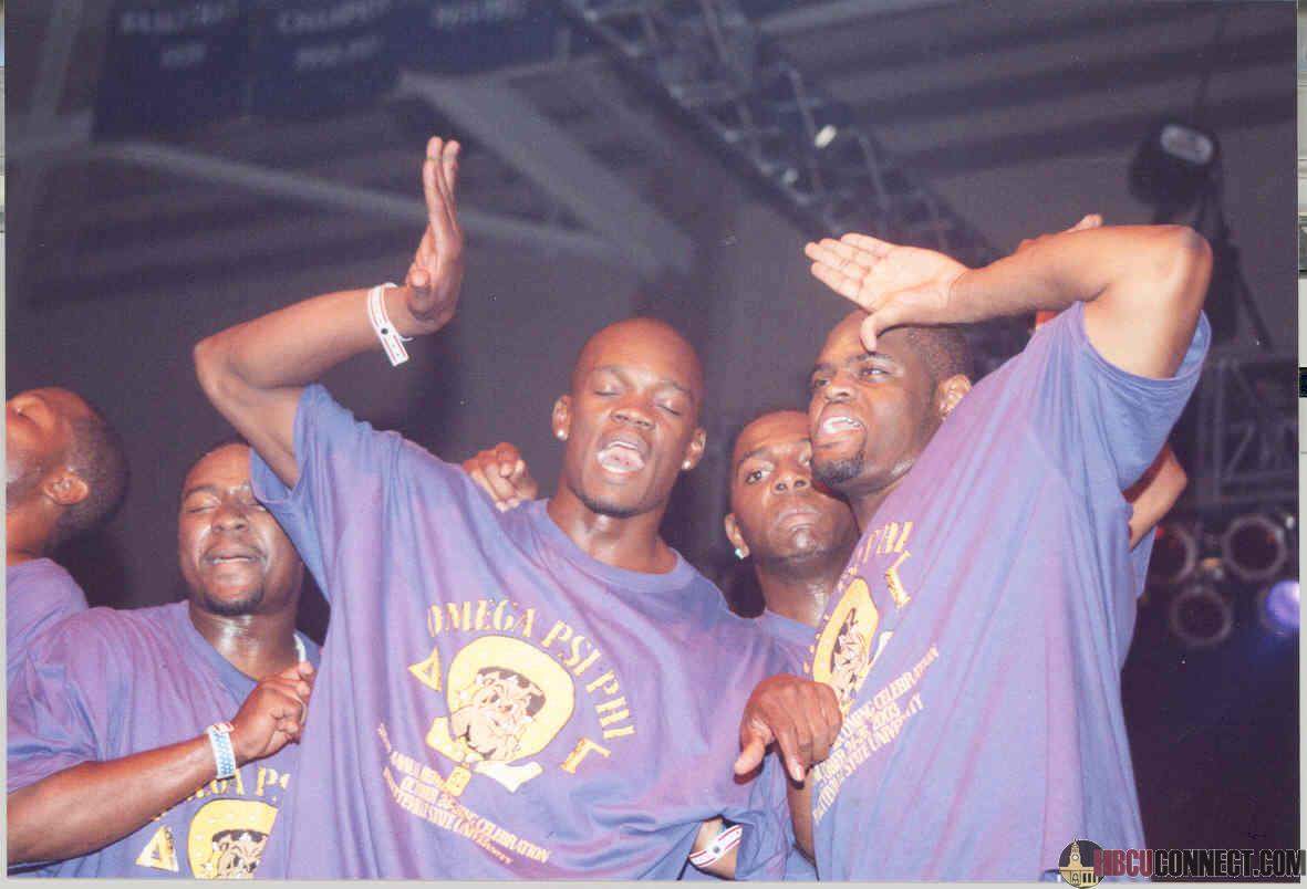 THIS IS WHAT MAKES A STEPSHOW