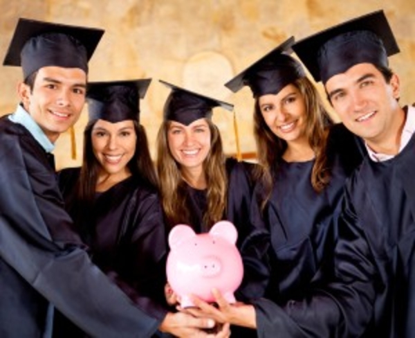 Financial Aid Tools Help Evaluate the Cost of Earning a Degree