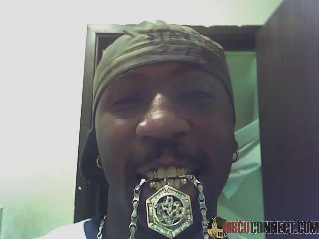 MANNNNNNNNNNNNNN HOLD UP