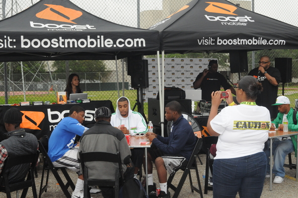 Black University Radio Network DirectEFX 05 24 12 SPECIAL FEAT. RAPPER 2CHAINZ