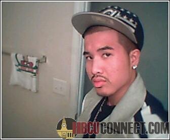 what you lookin at shawty you dont know me...