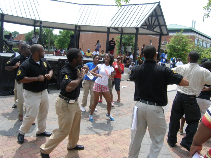 Black University Radio Network Show: DirectEFX 11 05 14 Special Feat. Film Makers PAUL & KENNEDY GOLDSBY 