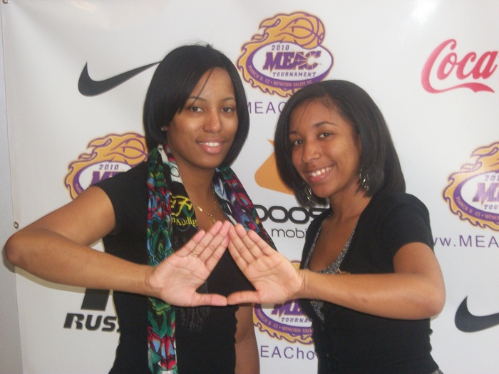 Black University Radio Network Show: DirectEFX 11 26 14 Special Feat. CEO & Publisher ARION SIMONE REED