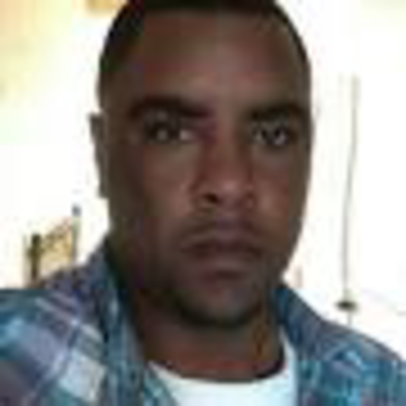 Black University Radio Network Show: DirectEFX 04 23 15 Special Feat. Entrepreneur LOUIS BURRELL JR.