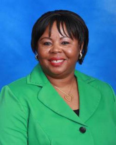 DR. NGOZI ORIAKU RECEIVES 2016 AWARD FOR TEACHING EXCELLENCE