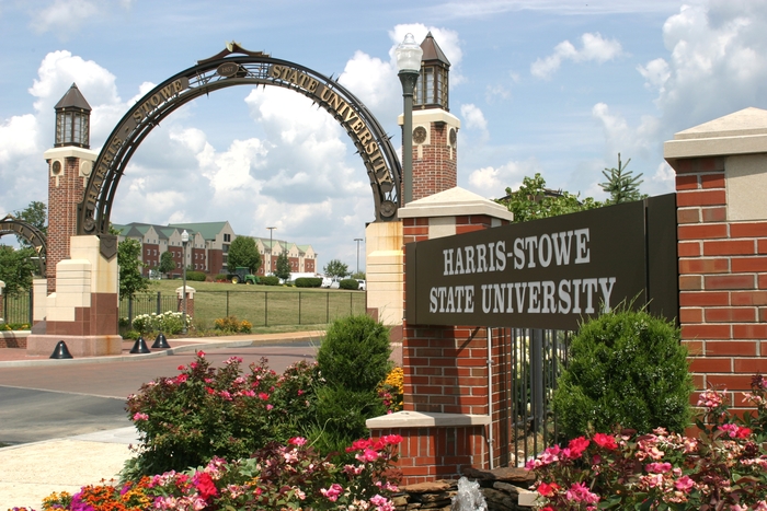 HARRIS-STOWE STATE UNIVERSITY RECEIVES APPROVAL FROM EDUCATION COMMISSION TO OFFER GRADUATE DEGREES
