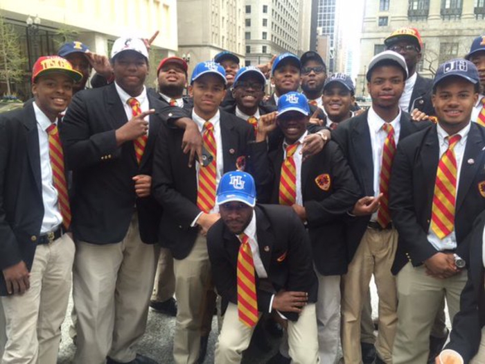 CHICAGO PREP SCHOOL IS SENDING ITS ENTIRE GRADUATING CLASS TO COLLEGE FOR 7TH STRAIGHT YEAR