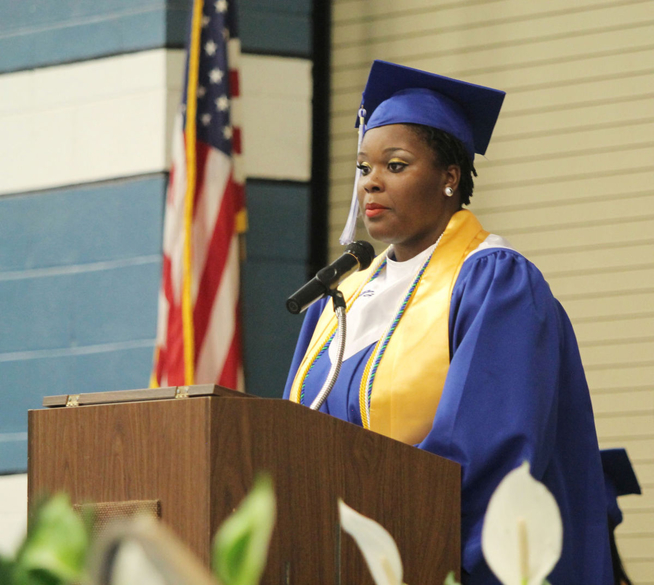 With a goal of giving back, Hemingway valedictorian takes full-ride to Claflin