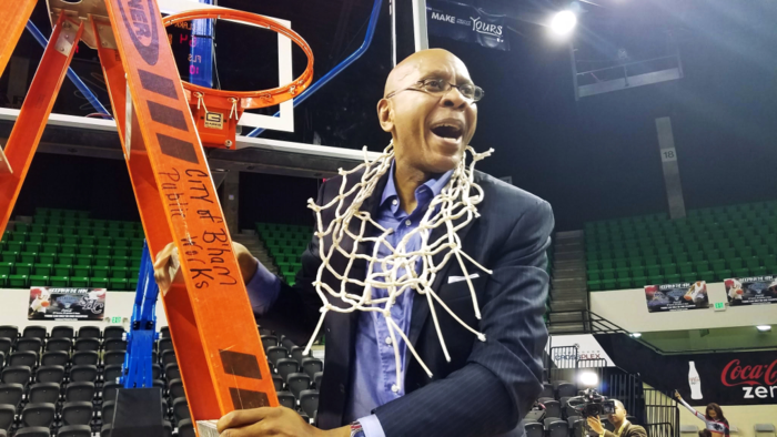 Clark Atlanta coach Darrell Walker is getting NBA friends to coach up his players