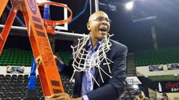 Clark Atlanta�s Darrell Walker headed to D1, per report