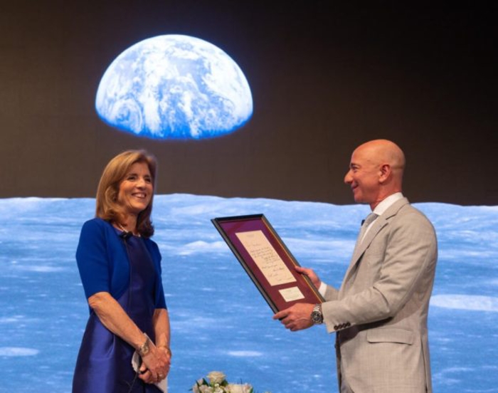 Jeff Bezos explains how going to the moon is harder now than it was for JFK in 1962