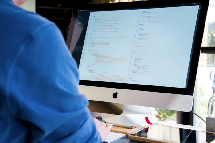 4 Benefits of Starting a Career in the Tech Industry