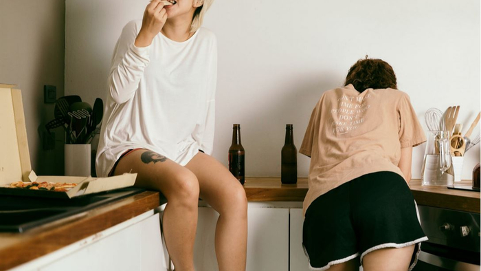 4 Fun Activities Students Can Enjoy with Roommates Without Leaving the Apartment