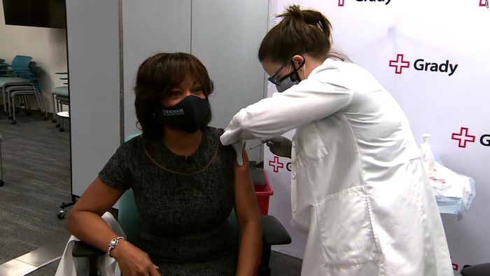 2 HBCU Presidents Take The Coronavirus Vaccine to Help Build Trust Among the Black Community