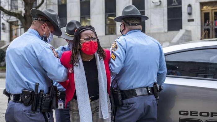 Black Georgia Lawmaker Arrested and Charged With a Felony After Knocking on Gov. Brian Kemp