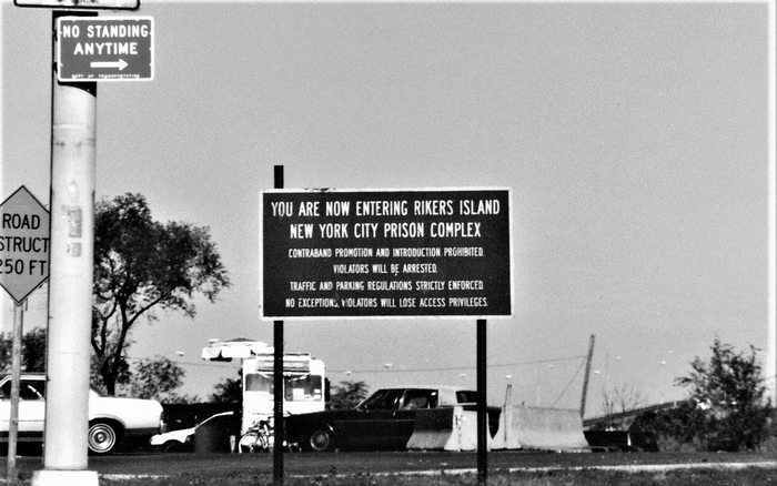 Conversate with a former Corrections officer