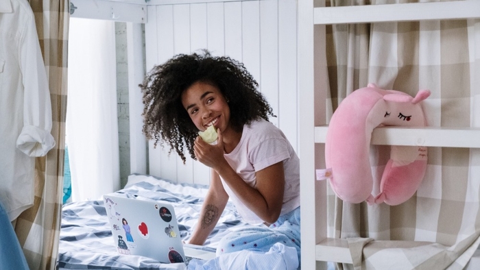 Tips for Decorating Your First Apartment While in College