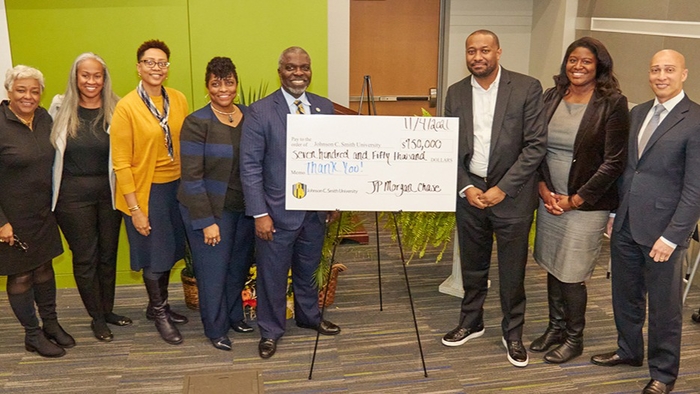JPMorgan Chase Celebrates New Branch Opening with $750,000 Grant to Johnson C. Smith University
