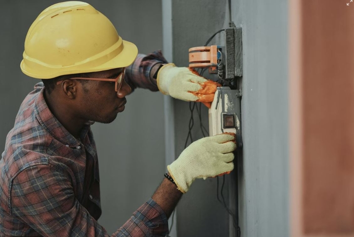 Starting a Career as an Electrician? Tools You