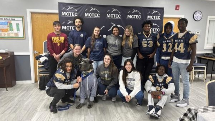 B-State Student-Athletes Assist Read Aloud WV �Snuggle & Read� Program