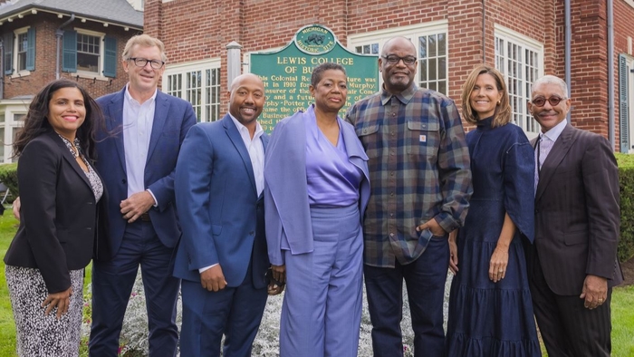 Pensole Lewis students pitch ideas to design student center