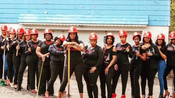 Dr. Roberta Hoskie�s Millionaire Mindset Sisterhood Becomes a Bank!