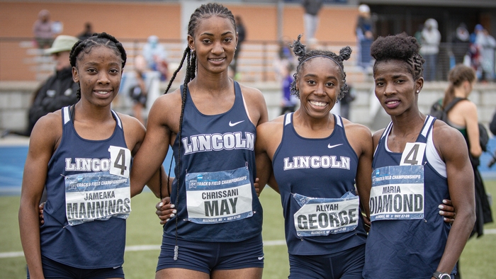 Lincoln Women Ranked No. 18 in the Country