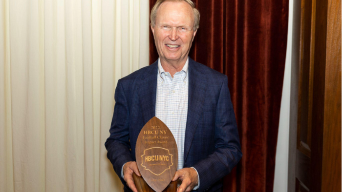 New York Giants President and CEO John Mara Accepts 2022 HBCU Impact Award from HBCU New York Classic