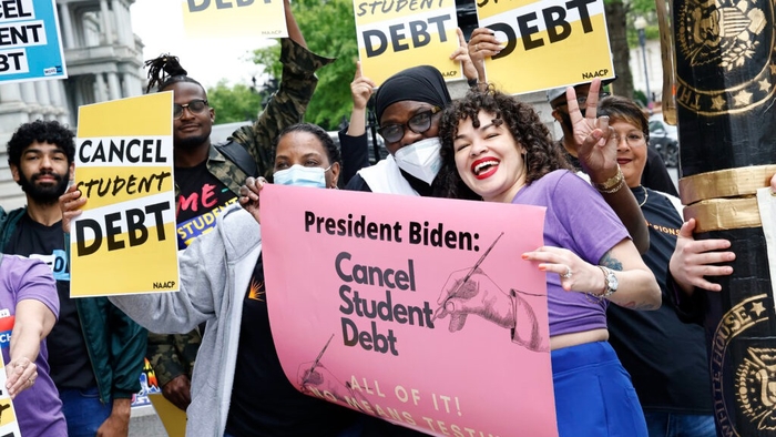 Families feel the weight of the student loan crisis