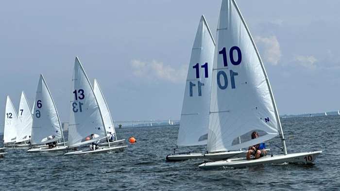 Hampton Sailing Begins Spring Schedule With Third Place Finish at Peter Wenner Rainbow Invite