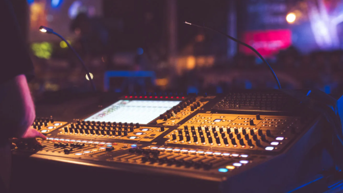 5 Reasons to Hire Audio Staffing for Events
