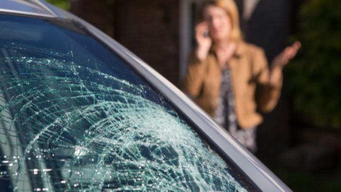 5 Signs That Show You Need Windshield Repair