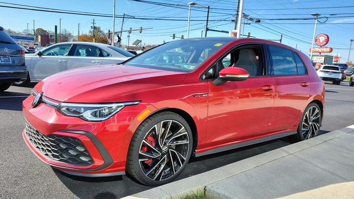 2024 Volkswagen Golf GTI Test Drive
