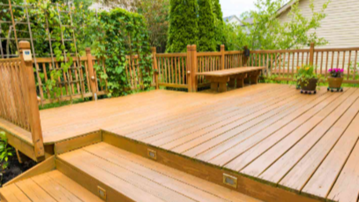 4 Tips to Save Money on Deck Installation