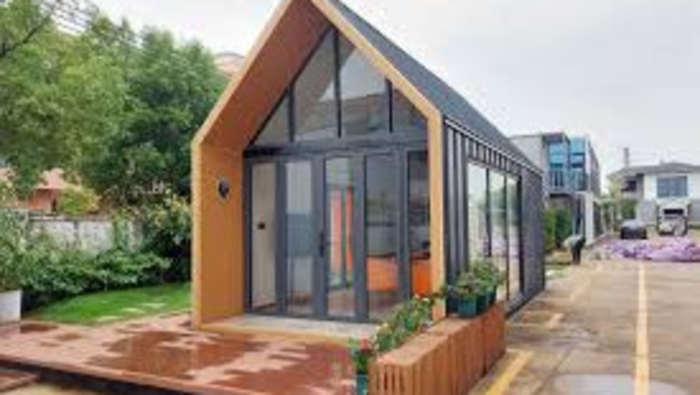 Chinese swap handbags for trips as-experience economy booms