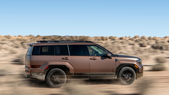 2024 Hyundai Santa Fe Calligraphy - A Luxurious Three-Row Family Hauler