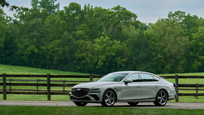 A Review of the 2025 Genesis G80 Sedan: Driving in the Life of Luxury