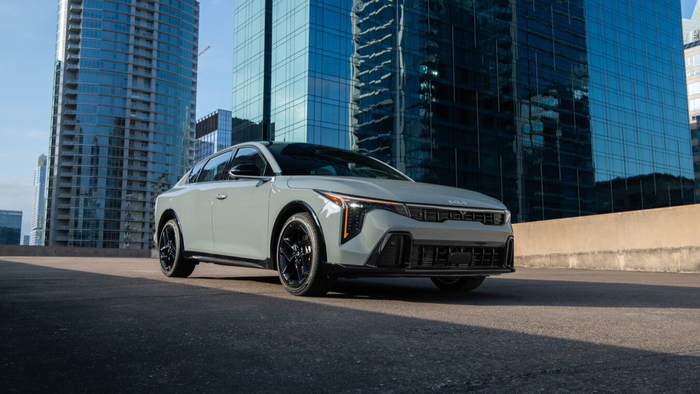 2025 Kia K4 GT-Line is Stylish and Tech Savvy