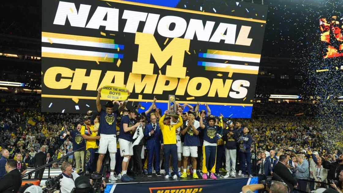 Michigan halts UConn�s hopes of a dynasty and claim their 1st National Championship since 1989
