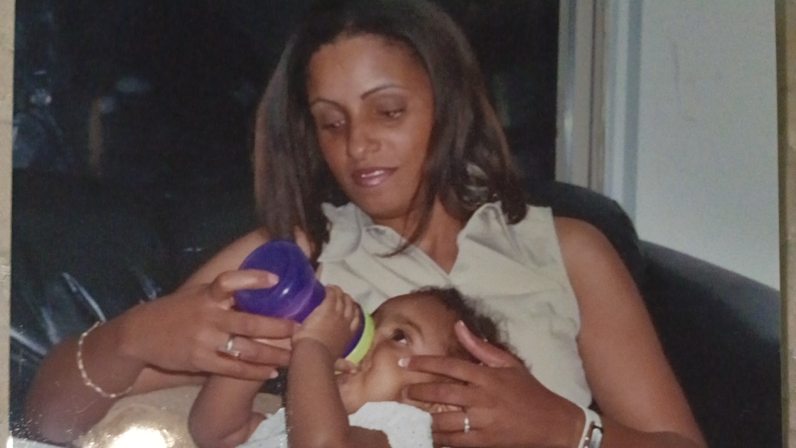 Honor due to thee Dominican Mamis navigating through this American Tradition called Mother