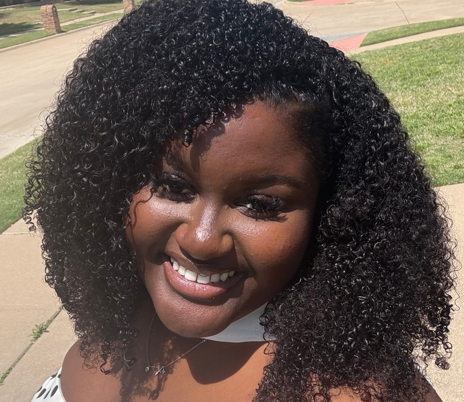 Yasmine Sanders